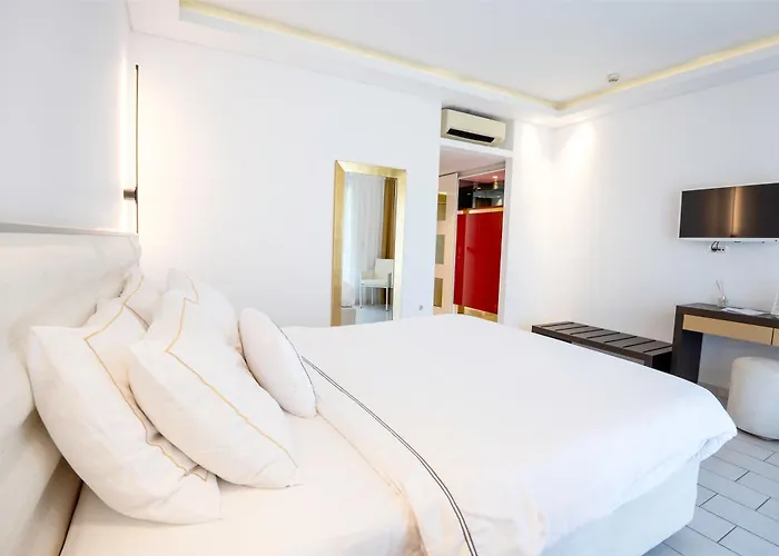 Diamond Deluxe - Adults Only & Resort İstanköy