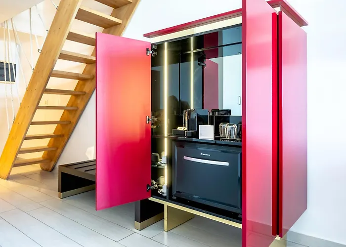 Diamond Deluxe - Adults Only & 科斯镇