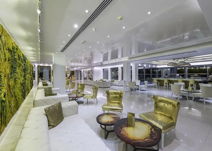 Diamond Deluxe - Adults Only & منتجع بلدة كوس