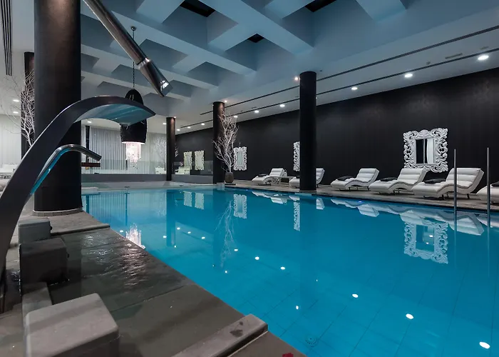 Diamond Deluxe - Adults Only & Ośrodek wypoczynkowy 5*